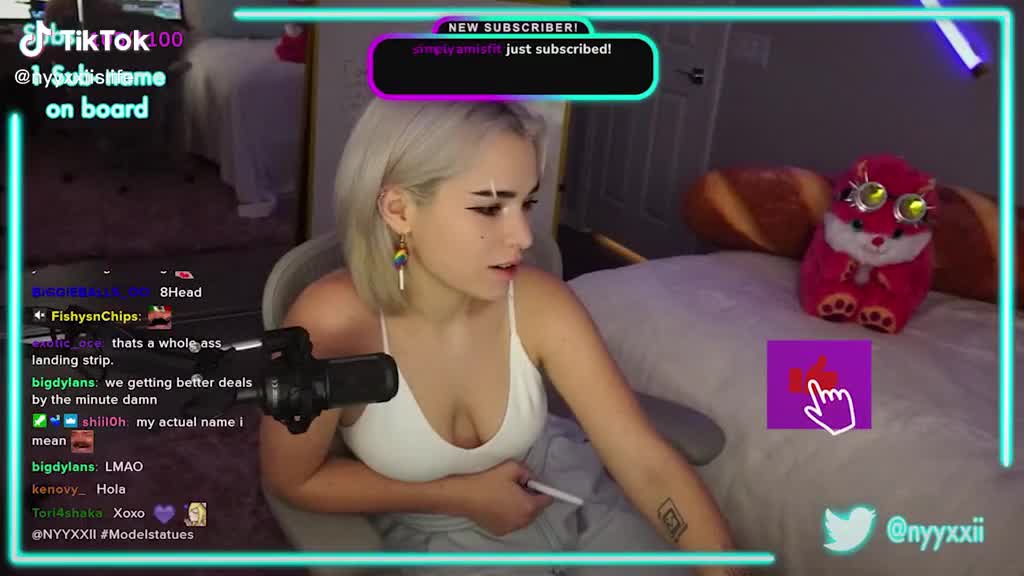 DANM!!! Nyyxxii so F*cking Lewd 😍😍😍