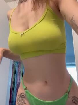 Smashedely Show Perfect Body – New Video