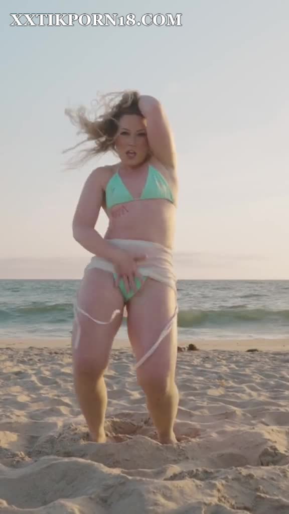 Mikaila Dancer Erotic Dance At The Beach