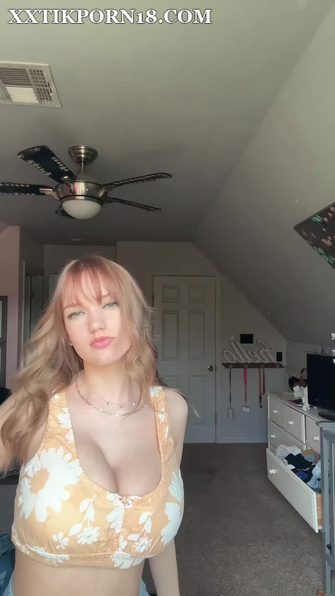 Mikahlynn Loves To Show Her Big Big BOOBs – New Video