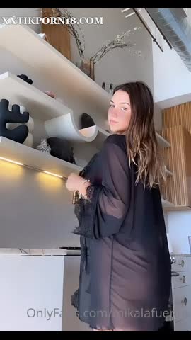 Mikala Fuente Show Off lustful Body in sexy Bikini