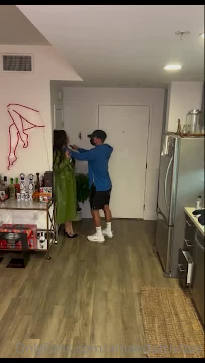 Amanda Trivizas onlyfans leak video – Standing sex with a stranger / hidden camera