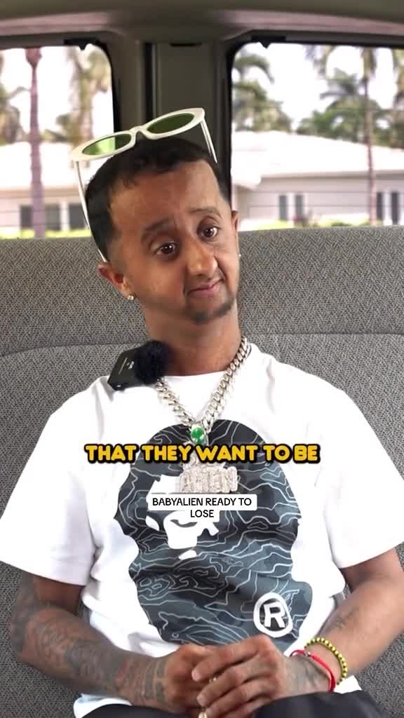 The fan van/Baby Allien/Aria Electra onlyfans leak – Trending Sextape