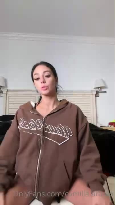 Camilla Araujo onlyfans leaked video – Pussy finger fucking on bed / New Video