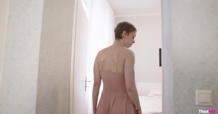 DiewildeVeganerin OF leak Video – Masturbating with A dildo / Ejaculation