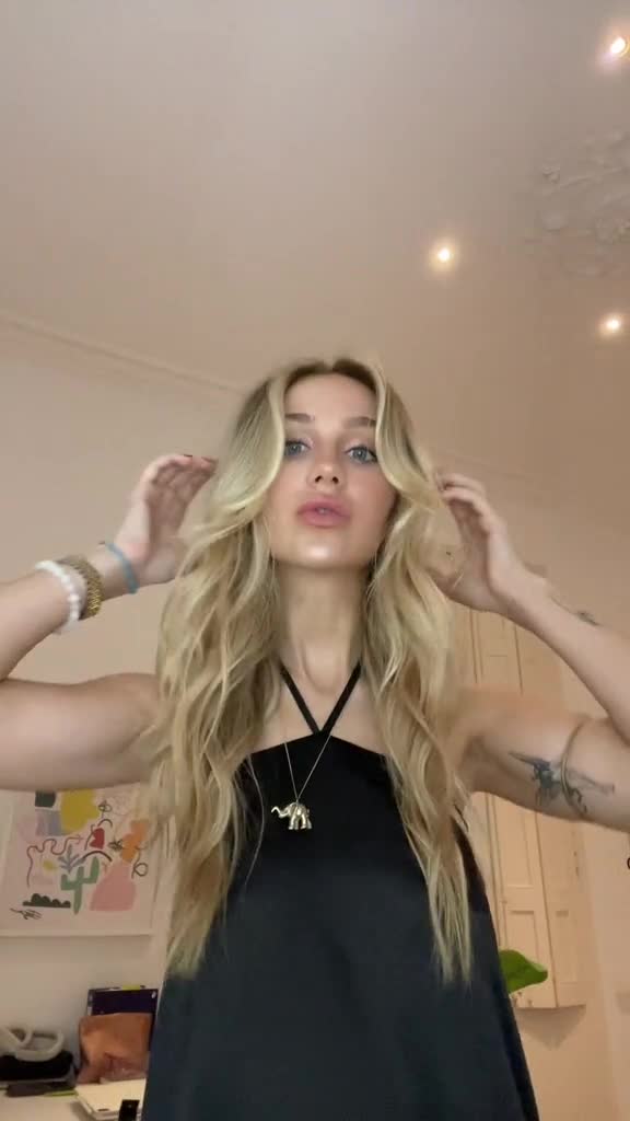 Ema louise leak video – dancing show off Hot Body