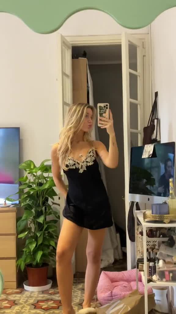 Ema louise Leaked video – Takes Off panties