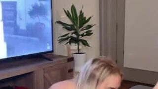 KelliCarter onlyfans leak Video – Sucks BF big cock