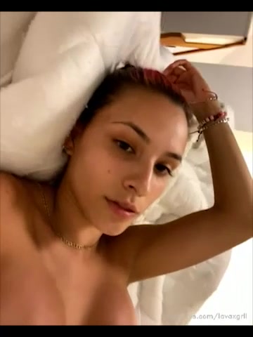 Lavaxgrll onlyfans leak – Nude stream on bed