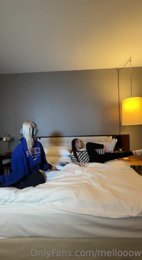 Mellooow OF leak Video – Dual Girls Show off lustful Body