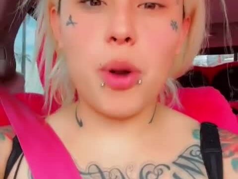 Monafashion leak video – In the car with her boyfriend