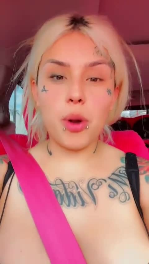 Monafashion leak video – In the car with her boyfriend