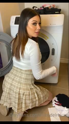 Myla Del Rey onlyfans leak sextape – playing with a dildo