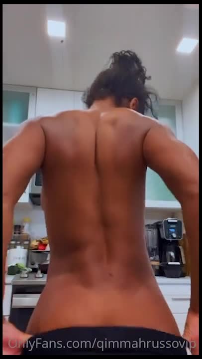 Qimmah Russo OF leak – Topless