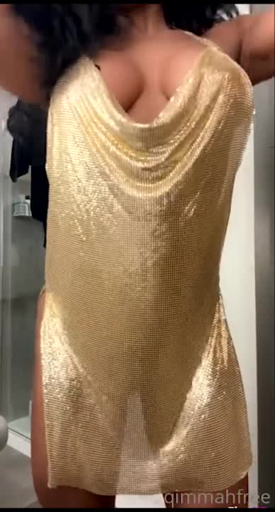 Qimmah Russo onlyfans leak – lustful body in Golden Dress