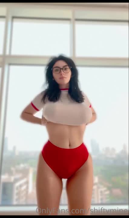 ShiftyMine OF leak Video – She loves to Show off Lustful body