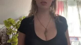 Mikahlynn onlyfans leak – No bra Bouncing Big boobs