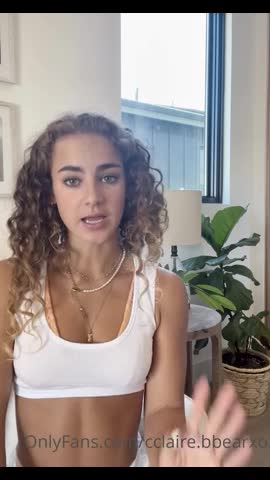 Claire Stone onlyfans leaked – Yellow nip slip