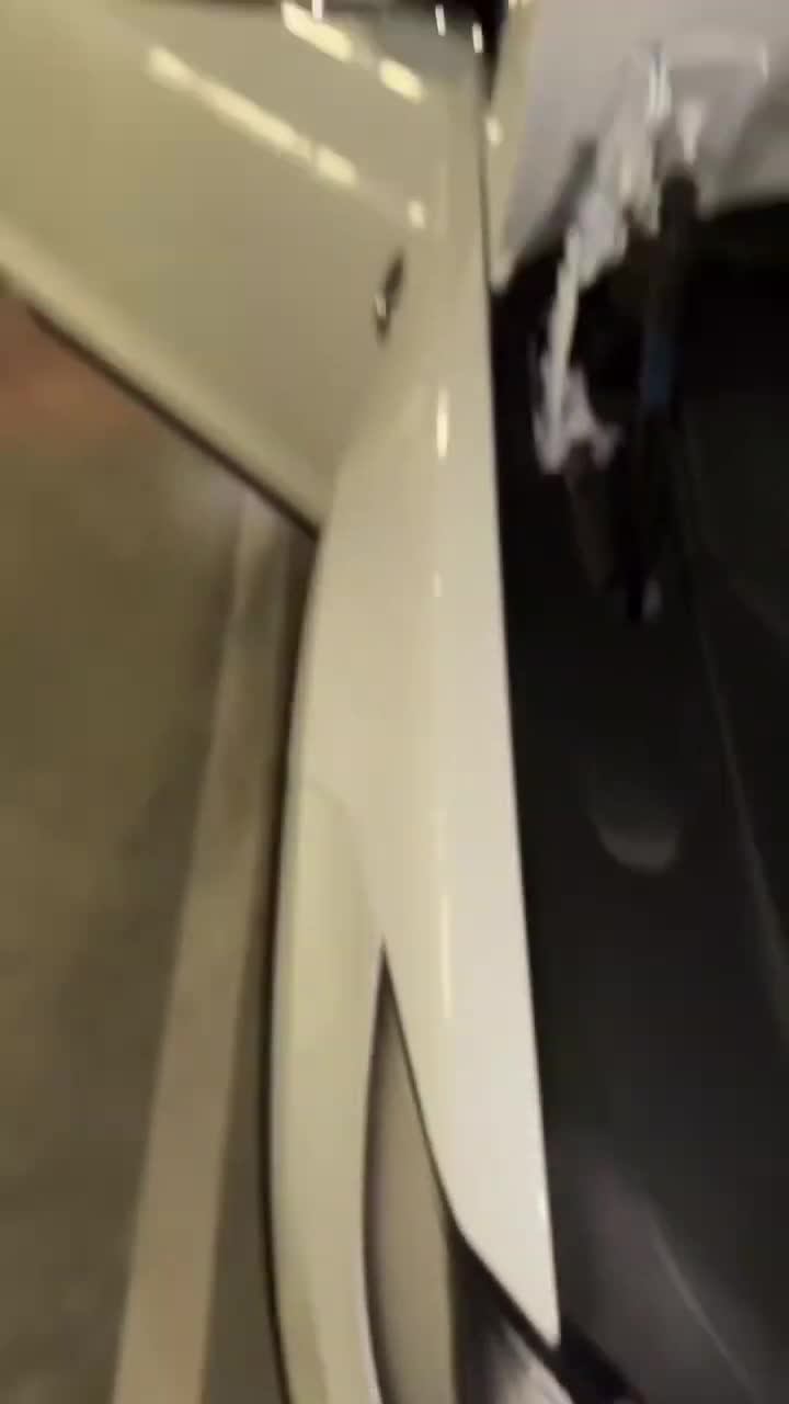 laararose onlyfans leaked – Can somebody help her ?