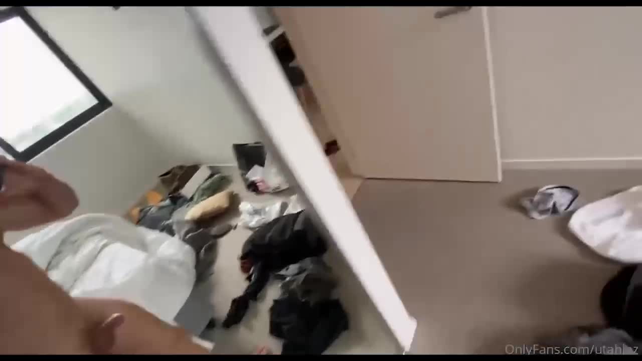 UtahJaz onlyfans leak – Rough fucking with Bf in kitchen