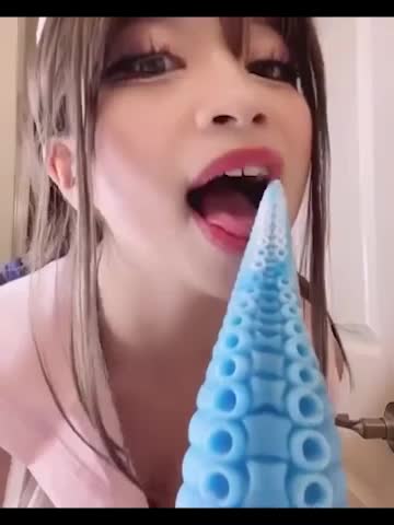 Asianbunnyx onlyfans leaked – Solo Riding so hard on dildo