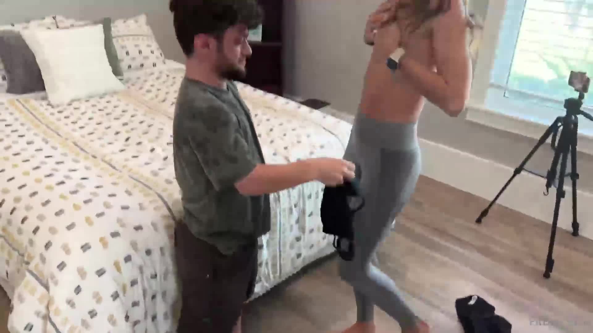 fitbryceflix nude sucking a midget cock / 69 style