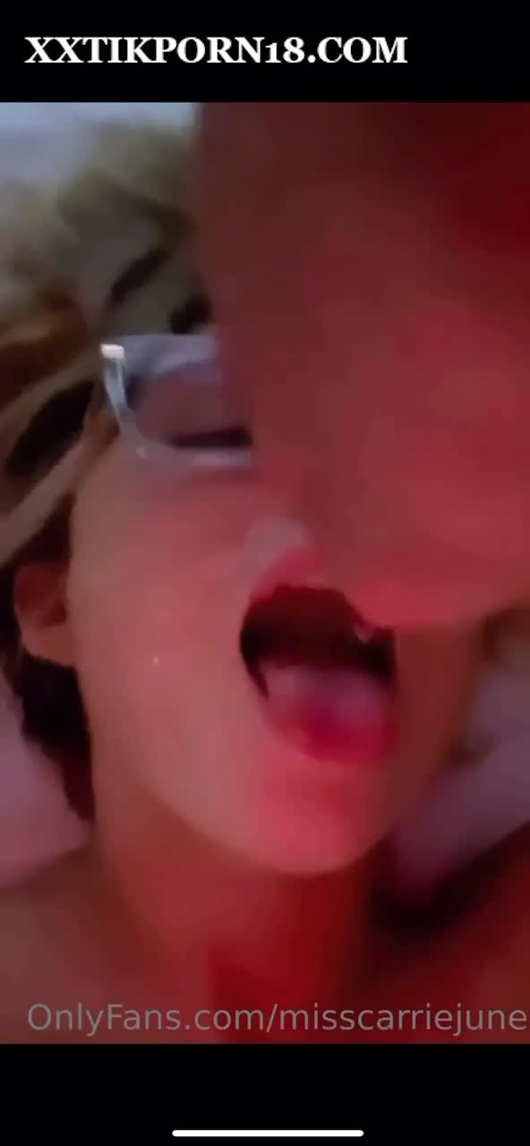 misscarriejune onlyfans leak sextape – Cumshot in mouth / Facial