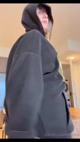 Lina Belfiore onlyfans leaked – Hoodie striptease so lewd