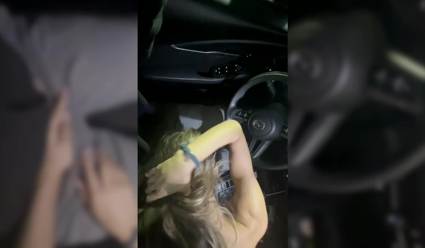 carolina samani onlyfans leaked – Playing perfect tits with Bf in car