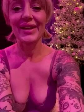 Griffon Ramsey onlyfans leaked – Christmas Pussy Tease