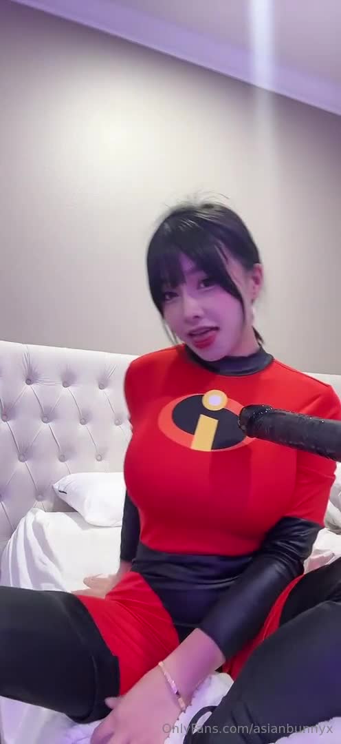 Asianbunnyx BBC footjob & fuck machine Video Leaked