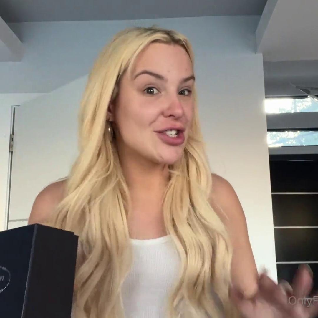 Tana Mongeau Nude Boobs Flash Onlyfans Video Leaked