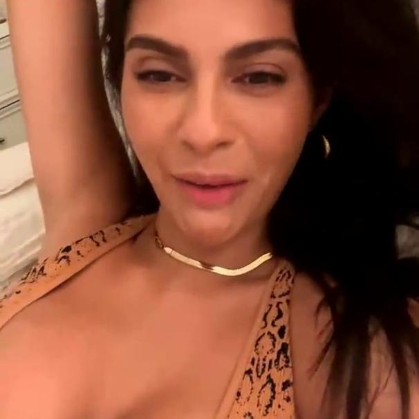 Amanda Trivizas Nip Slip June 2022 Livestream Leaked