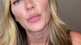 Diora Baird Sexy Cleavage ASMR Video Leaked
