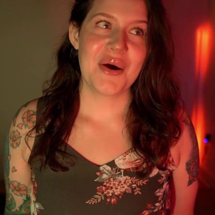 Little Clover Whispers ASMR Kissing Booth Patreon Video