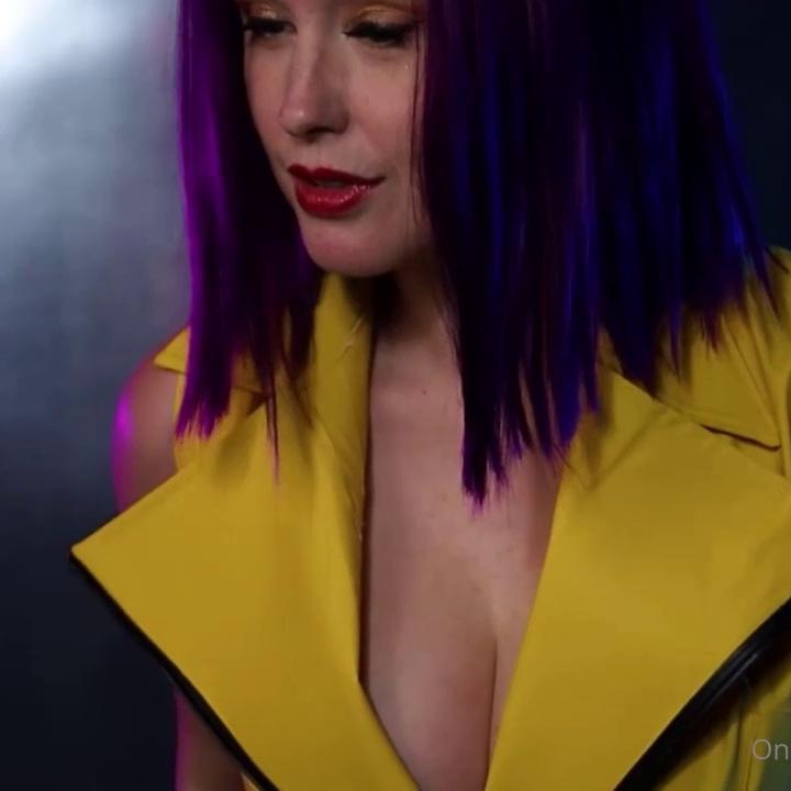 Meg Turney’s Faye Valentine Nude Cosplay Video