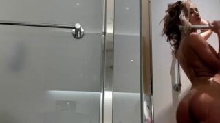 YvelineMFC OnlyFans Nude Shower Video