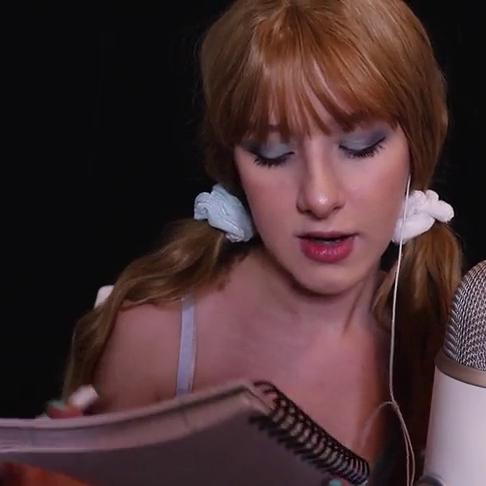 Diddly ASMR Santa’s Little Slut Video