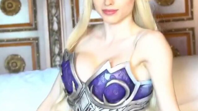 Amouranth Sylvanas Cosplay Video
