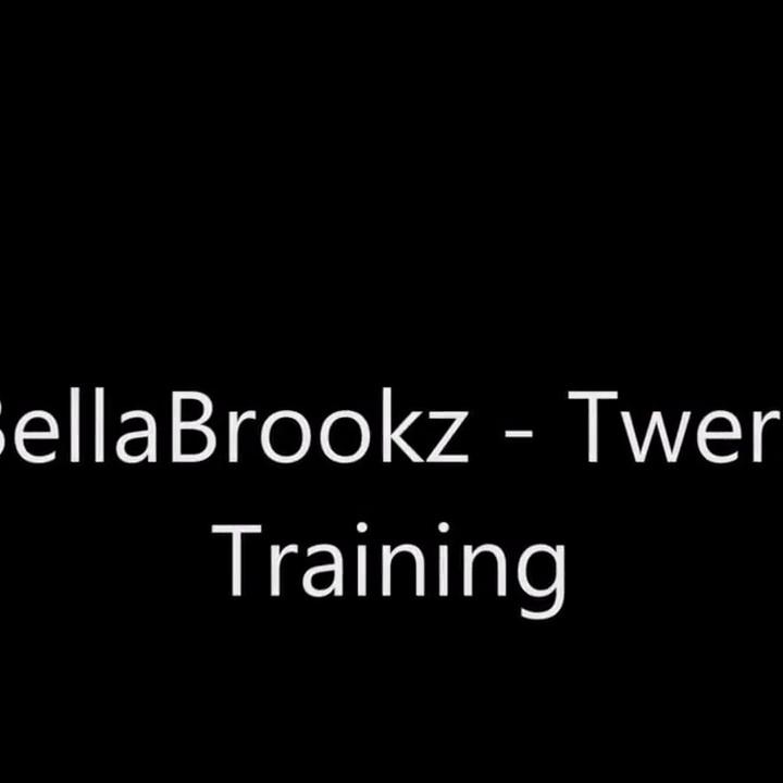 Bella Brookz Nude Twerk Training Video