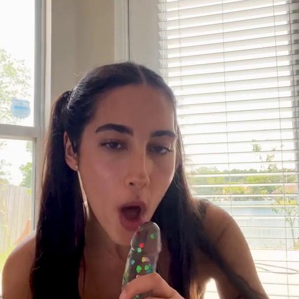 Izzy Green Jerk Off Instructions Blowjob PPV Video Leaked