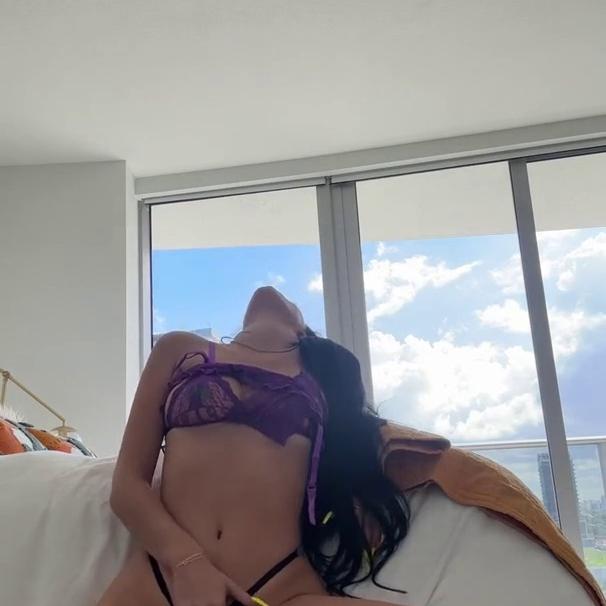 Camilla Araujo Nude Dildo Sucking Vibrator Masturbation Video