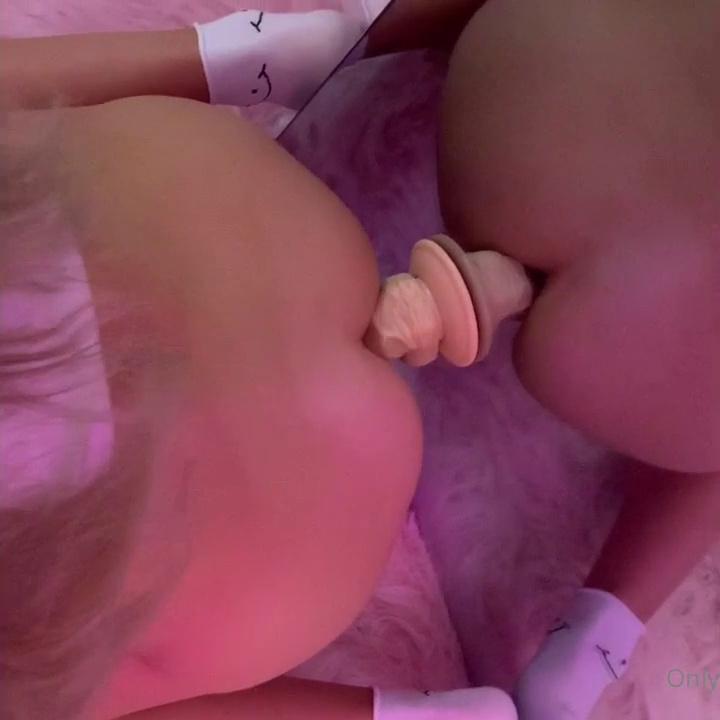 Bambiistired Blowjob and Dildo Fuck Infront of Mirror Video Leaked