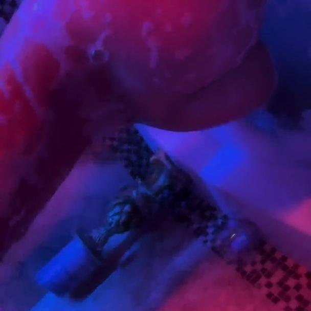 Rachel Cook Bathtub Nude Tease Video Leaked