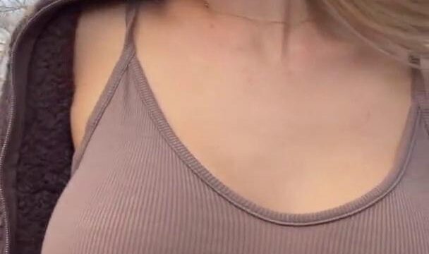 Daisy Keech Nude Outdoor Winter Tease Video Leaked