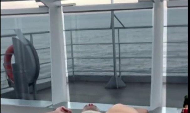 ScarlettKissesXO Sex Tape with Butler Chef on Boat Video Leaked