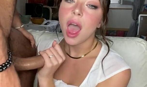 Callmeslooo Nude Sloppy Blowjob Porn Video Leaked