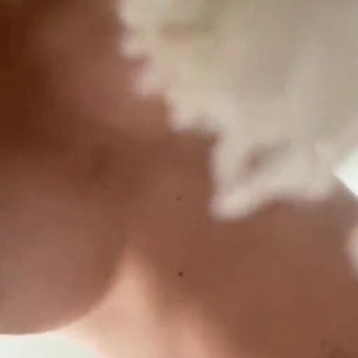 Eliza Rose Watson Nude Teasing Live Video Leaked