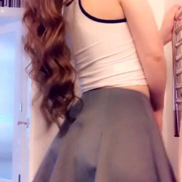 LilCanadianGirl Nude Teasing in Skirts and High Heels Video Leaked