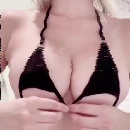 Hannah Ray Cosplay Teasing Nude Video Leaked